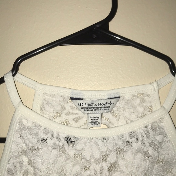 white, detailed blouse - Picture 2 of 3